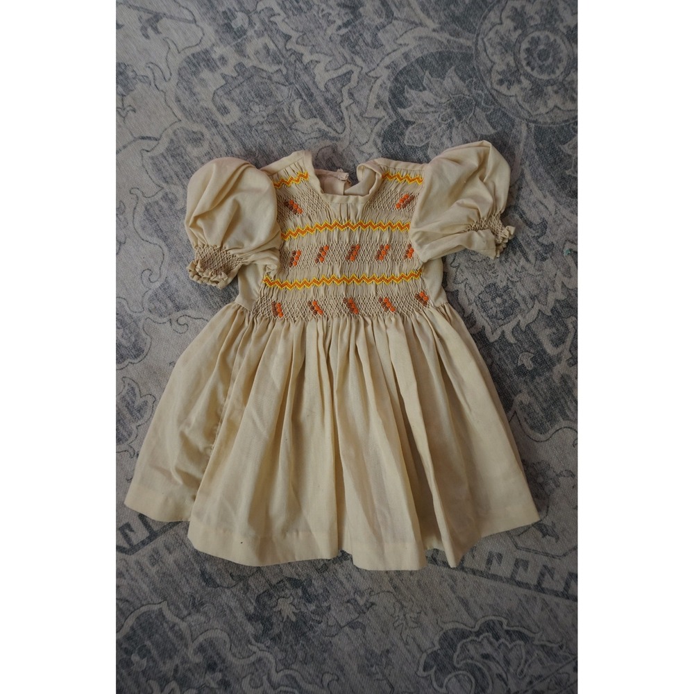 Vintage Heirloom Embroidery Smocked Dress Puff Sleeve Cream Thanksgiving Fall 2T